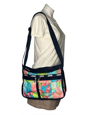 LeSPORTSAC Deluxe Everyday Bag Adjustable Strap Shoulder Bag Crossbody Bag